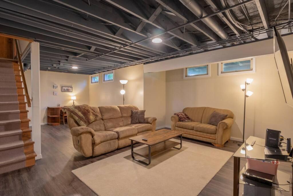 Family Home W/ 2 King, 2 Queen Beds + Game Room 베미지 외부 사진